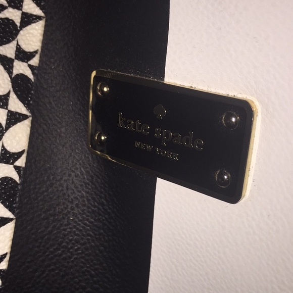 SOLD-Kate Spade Signature Pattern Tote -SOLD - Picture 3 of 5
